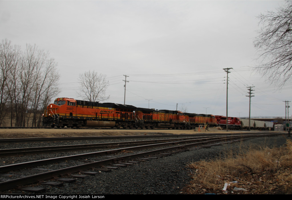 BNSF 3997 West